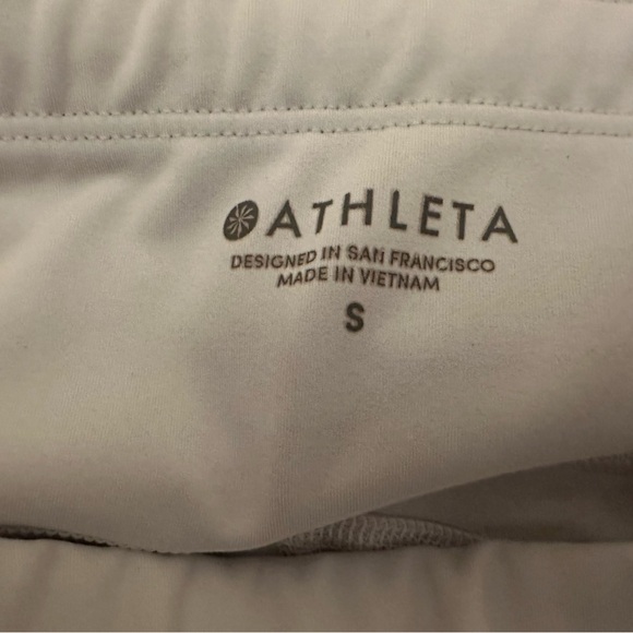 Athleta White Contender 9” Running Shorts - Size Small - Picture 4 of 7